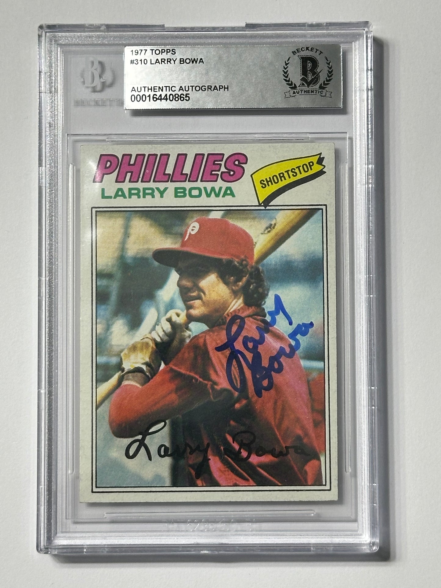 Larry Bowa 1977 Topps Phillies Signed Baseball Card - Beckett