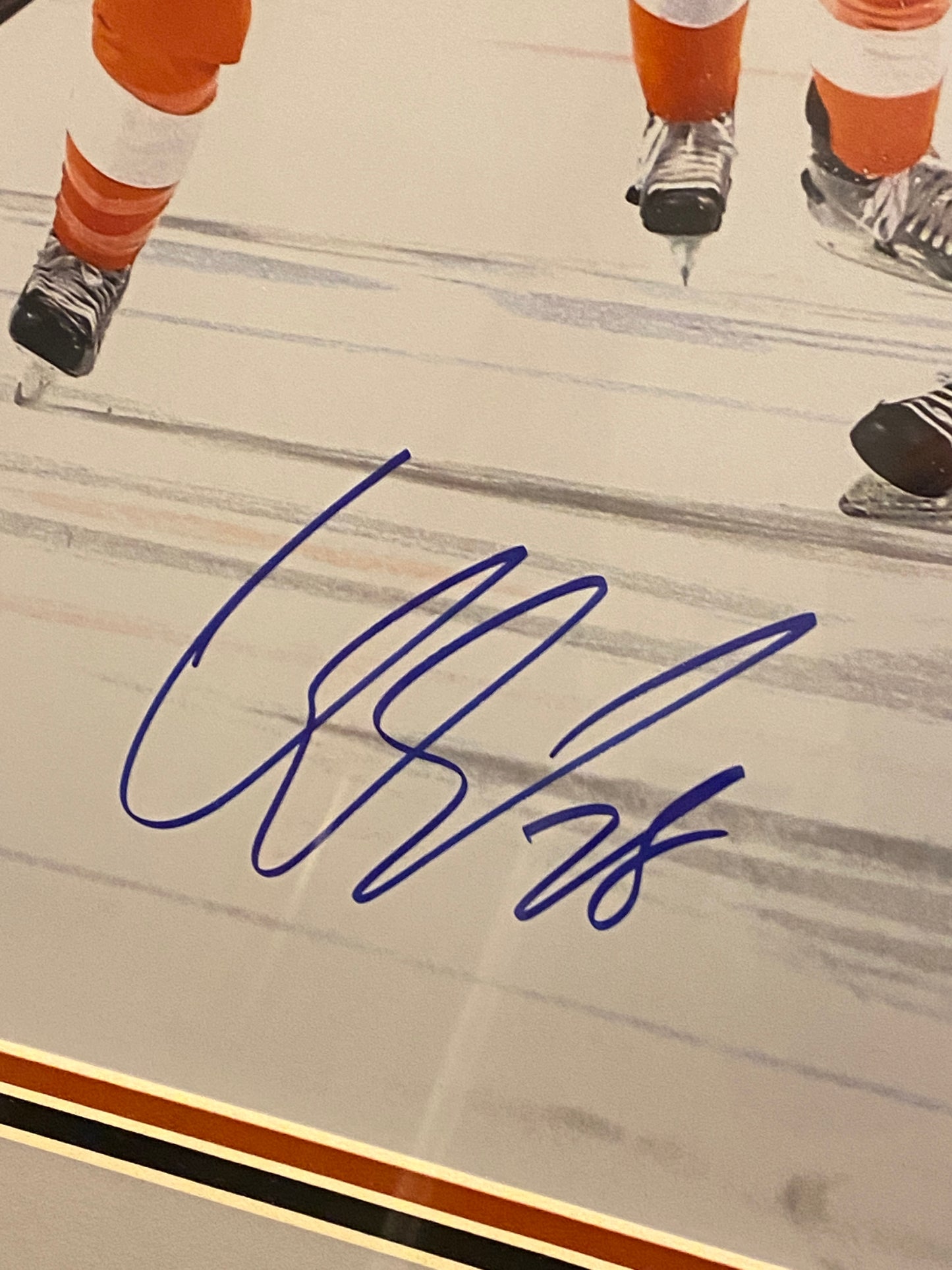 Claude Giroux Signed 16x20 Flyers Photo Framed. Sports Vault