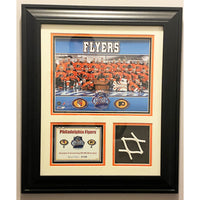 Flyers Game Used Net from The Winter Classic Framed Team Photo #31/100